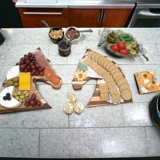 Horse Head Charcuterie Board - Medium